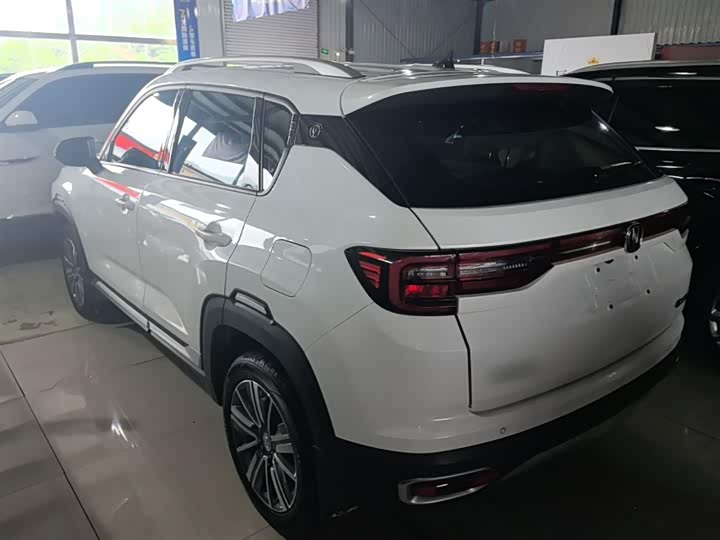 Changan CS35 PLUS 2019 1.6 L MT — фото 5