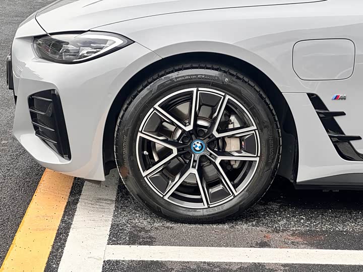 BMW i 4 2023 e Drive 35 — фото 15