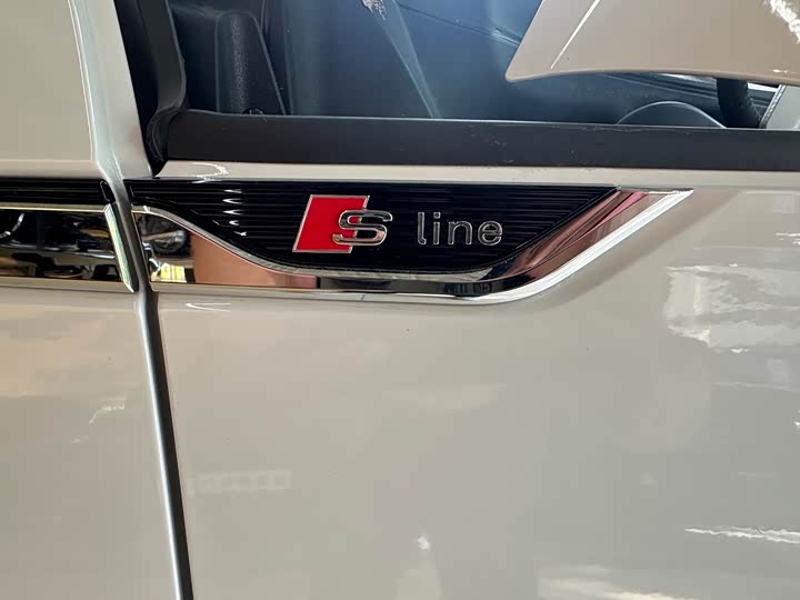 Audi A5 2024 Sportback 40 TFSI — фото 15