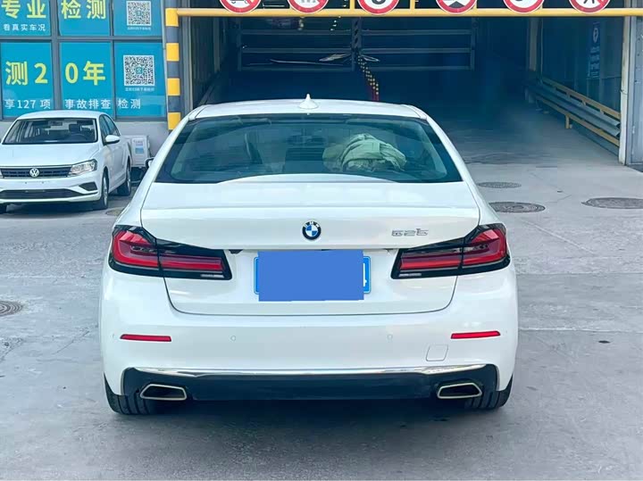 BMW 5 Series 525Li люкс-пакет — фото 8