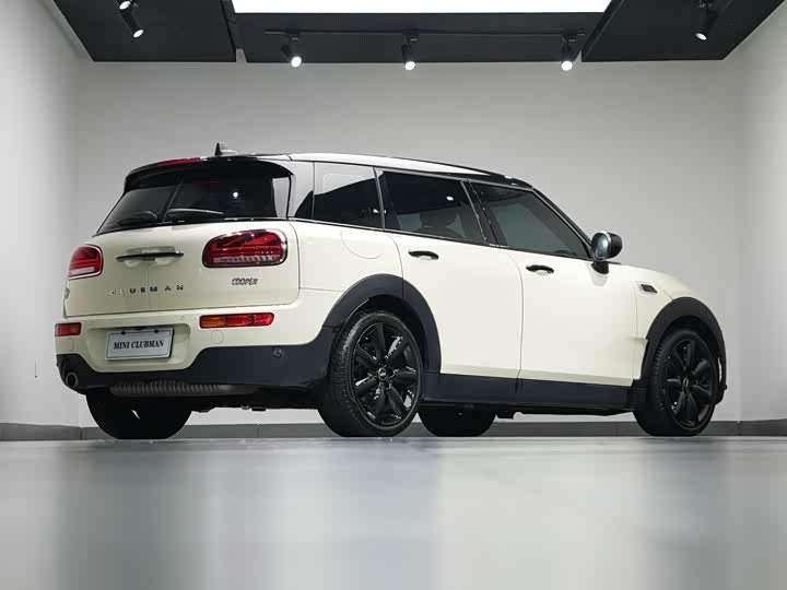 MINI Clubman — фото 8