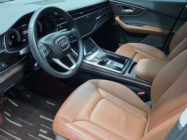 Audi Q7 2020 55 TFSI quattro S line Premium — фото 4
