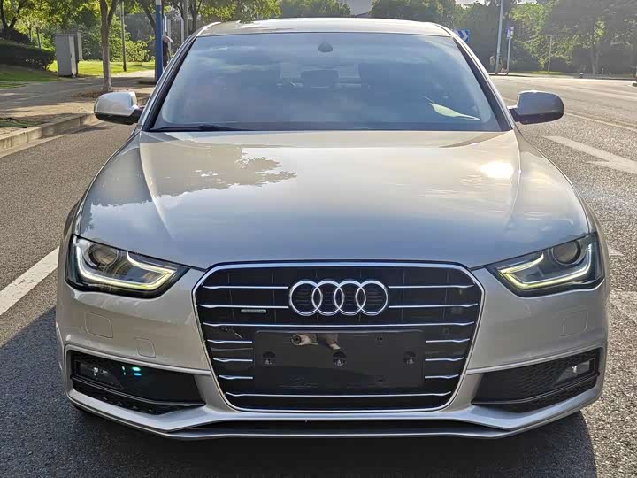 Audi A4L — фото 2