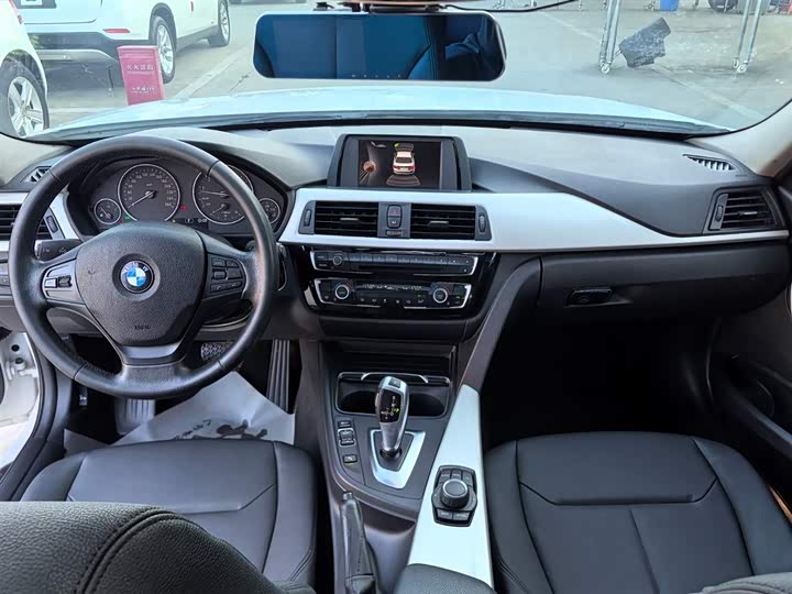 BMW 3 Series 320Li базовая — фото 13