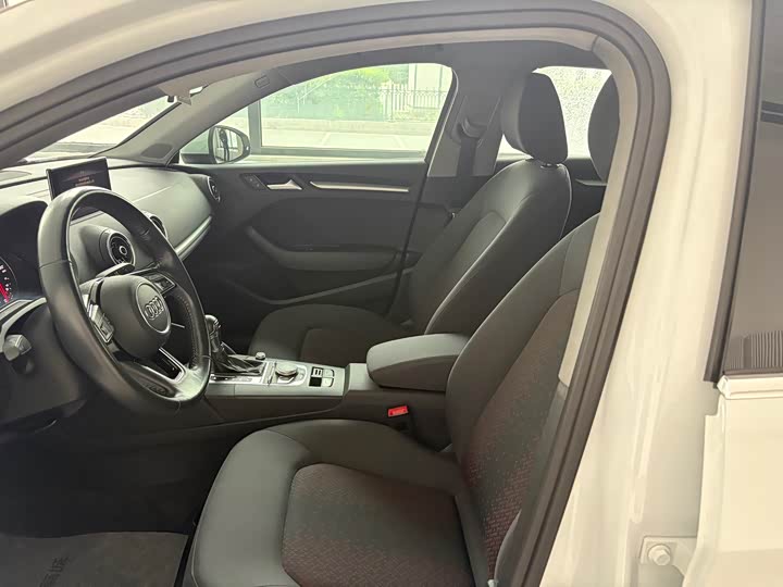 Audi A3 2019 Limousine 35 TFSI V — фото 7