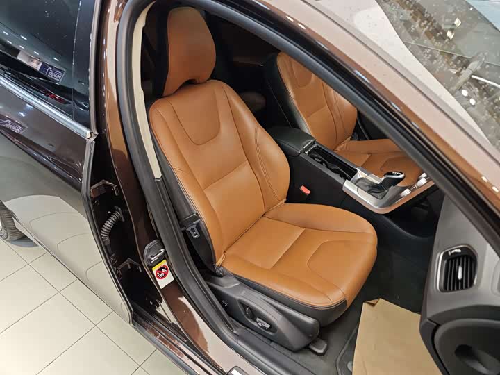 Volvo S60 2018 S 60 L T 4 — фото 32