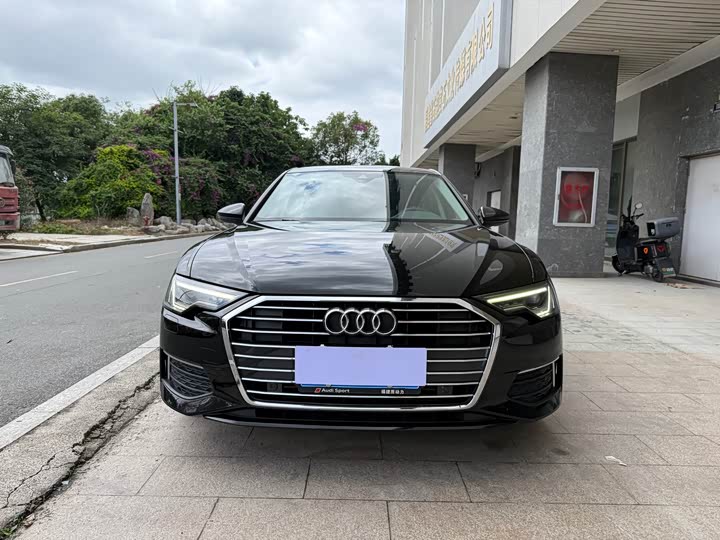 Audi A6L 2020 40 TFSI — фото 2