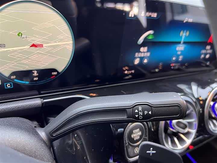 Mercedes-Benz GLA 2020 GLA 200 — фото 23