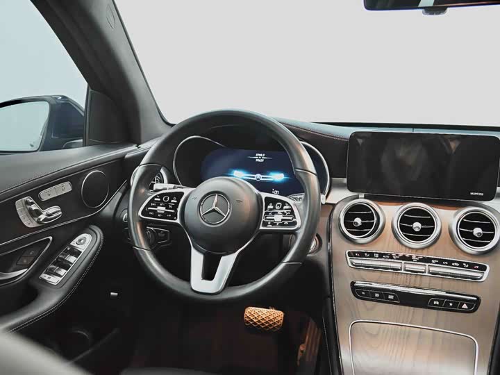 Mercedes-Benz GLC 2021 GLC 260 L 4 MATIC Luxury — фото 28