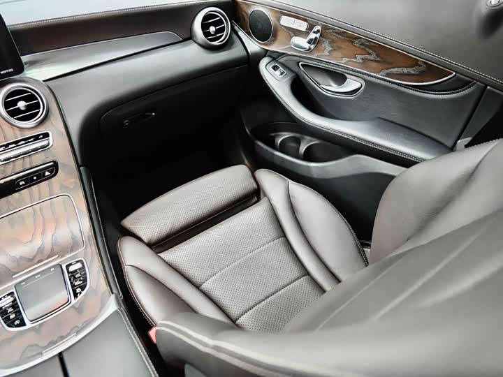 Mercedes-Benz GLC 2020 GLC 260 L 4 MATIC Luxury — фото 25