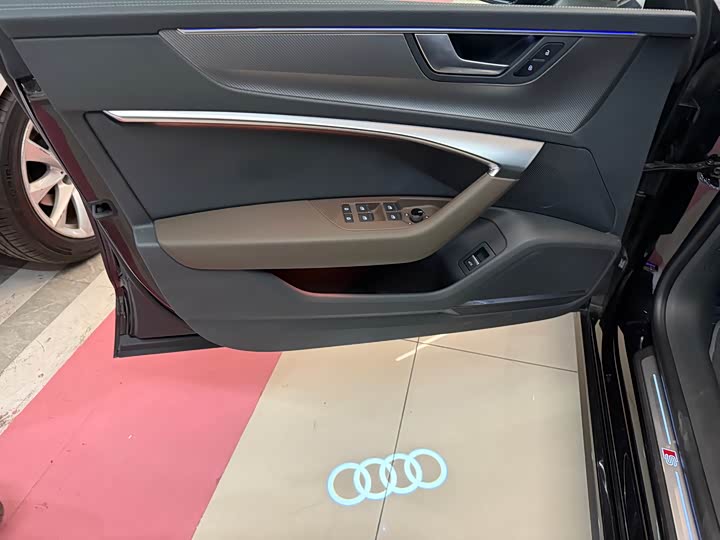 Audi A7L 2022 45 TFSI quattro S-line — фото 6