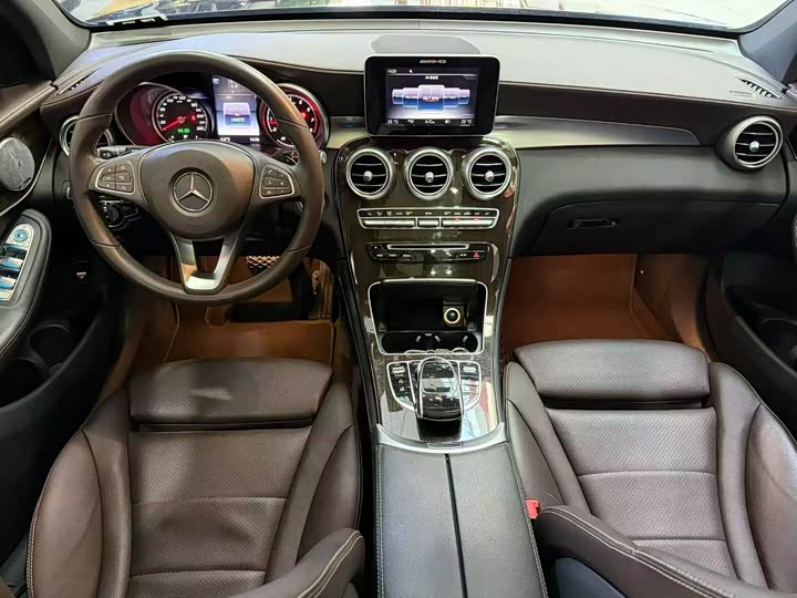 Mercedes-Benz GLC 2017 GLC 260 4 MATIC — фото 8