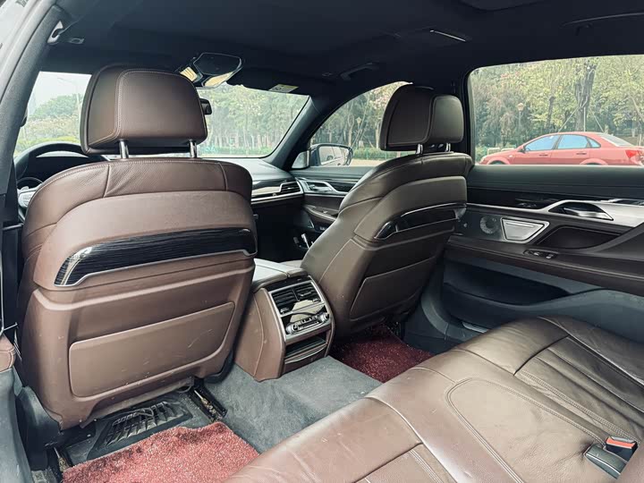 BMW 7-Series 2018 730 Li Leading M — фото 18