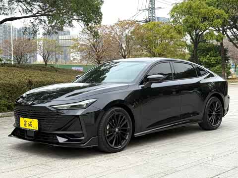 Changan UNI-V 2023 1.5 T — фото 23