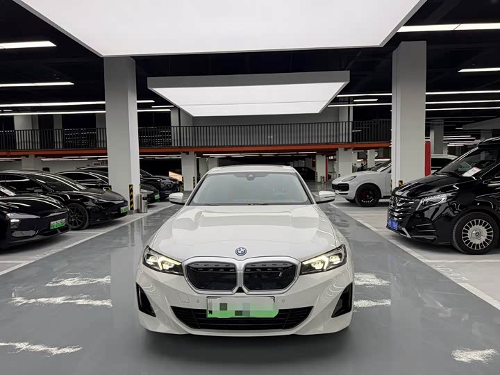 BMW i 3 2024 e Drive 35 L — фото 2