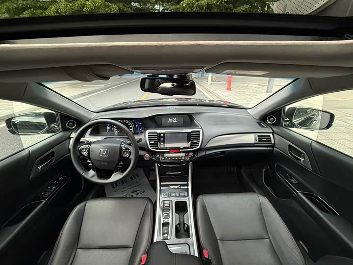 Honda 2016 Hybrid 2.0 L — фото 11