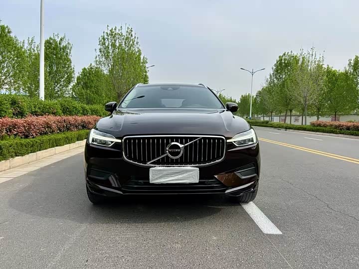 Volvo XC60 2019 T 5 4 WD VI — фото 2