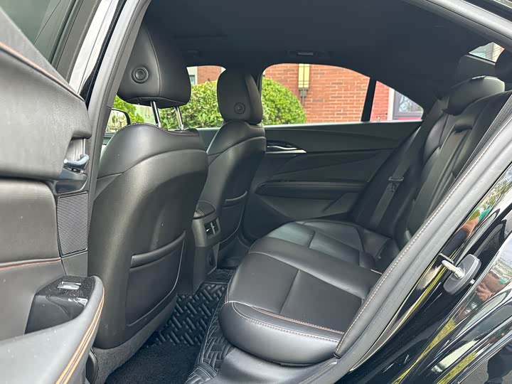 Cadillac CT 4 2021 28 T Premium — фото 6