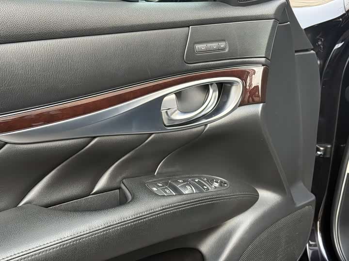 Infiniti Q70 2015 Q 70 L 3.5 L Hybrid — фото 19
