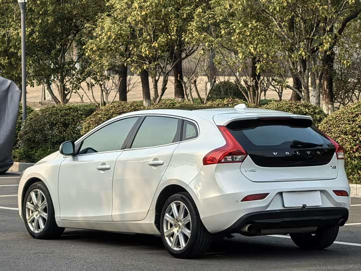 Volvo V40 2017 T 4 — фото 4