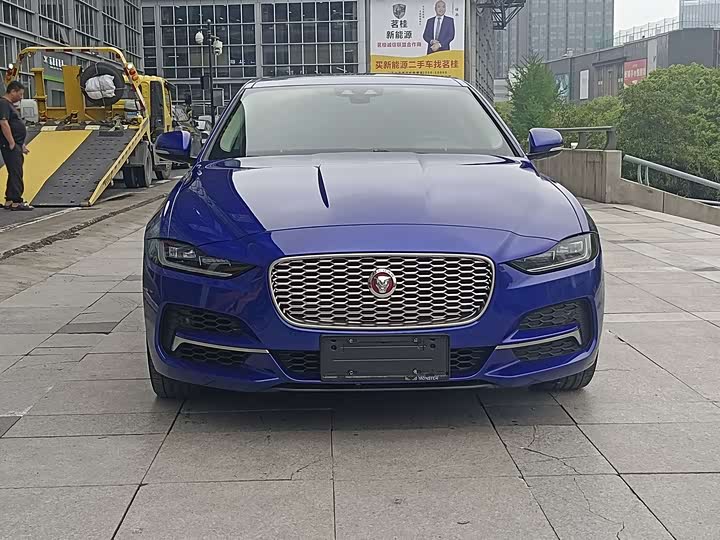 Jaguar XEL 2020 2.0 T 250 PS SE — фото 2