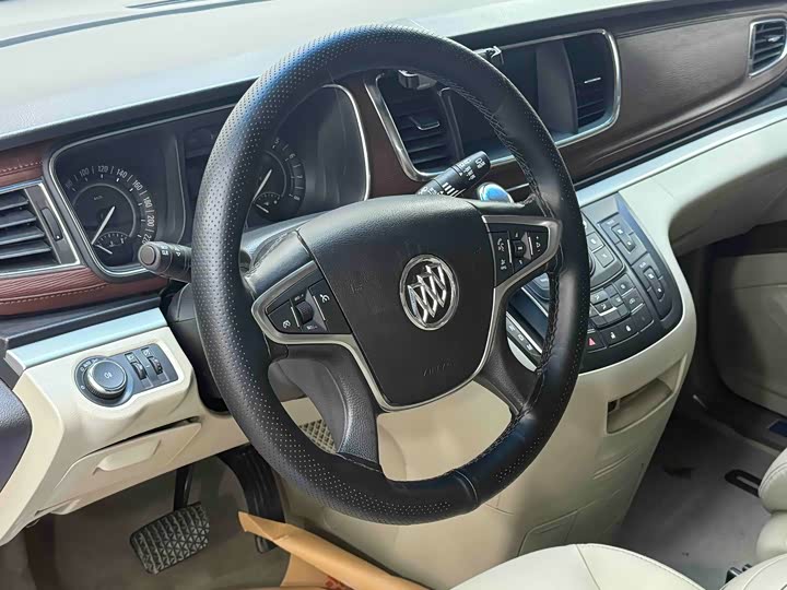 Buick GL8 28T люкс VI — фото 5