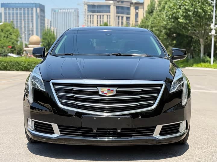 Cadillac XTS 2018 28 T Elite — фото 2