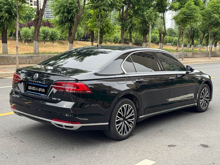 Volkswagen Phideon — фото 7
