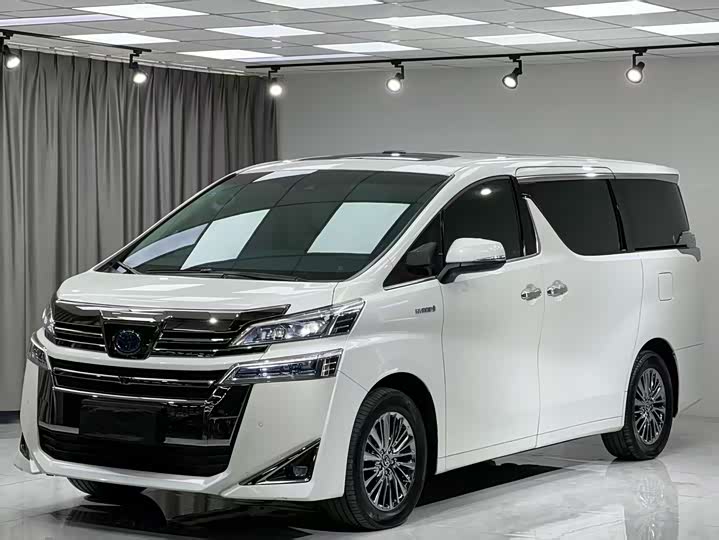 Toyota Vellfire — фото 2
