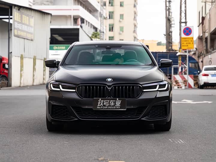 BMW 5 Series — фото 2