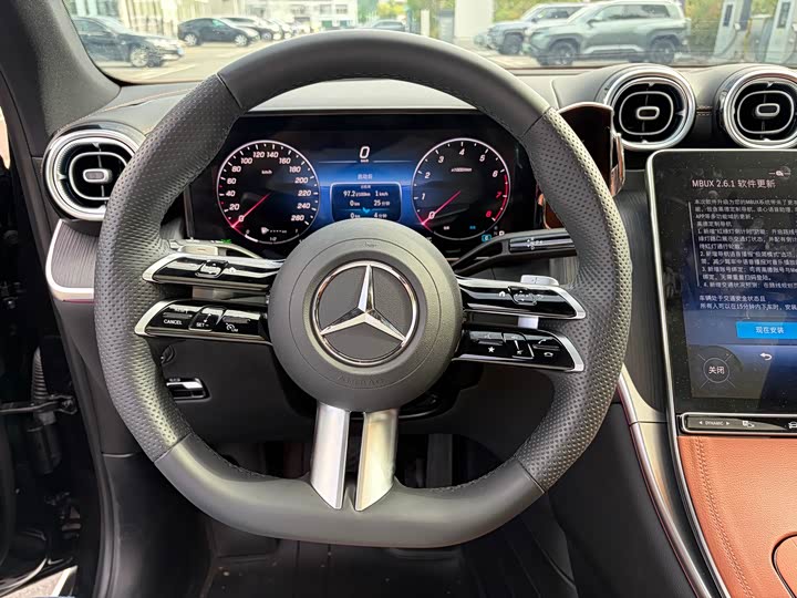 Mercedes-Benz GLC 2024 GLC 260 L 4 MATIC Luxury 5 — фото 6