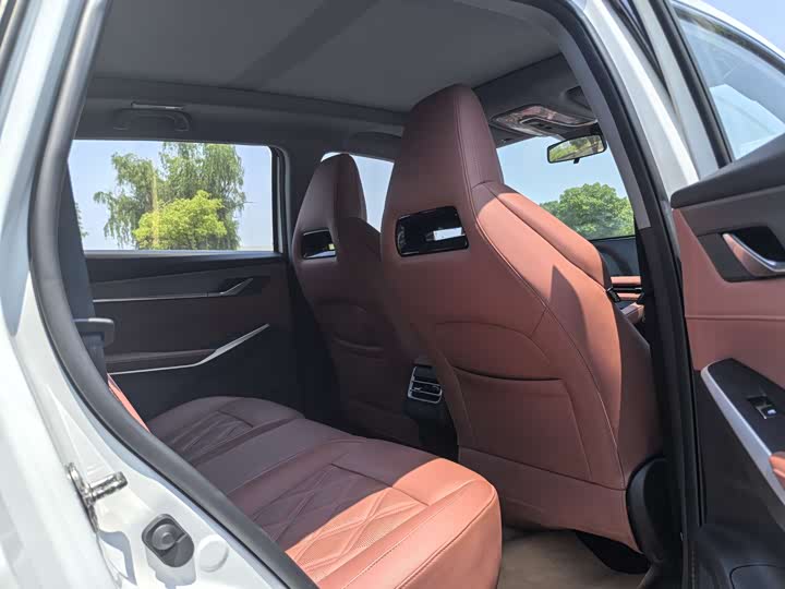 Changan CS75 PLUS 2023 1.5 T ATLuxury — фото 7