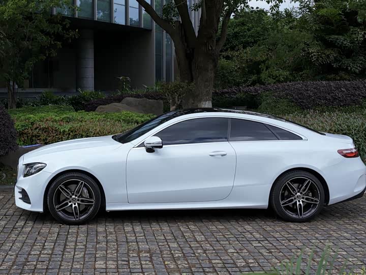 Mercedes-Benz E-Class 2019 E 350 4 MATIC — фото 3