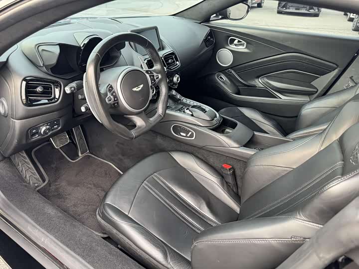 Aston Martin V8 Vantage 2020 4.0 T V 8 Coupe — фото 8