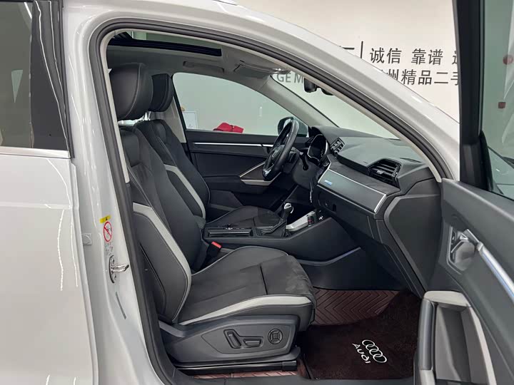 Audi Q3 40 TFSI стиль-динамик — фото 10