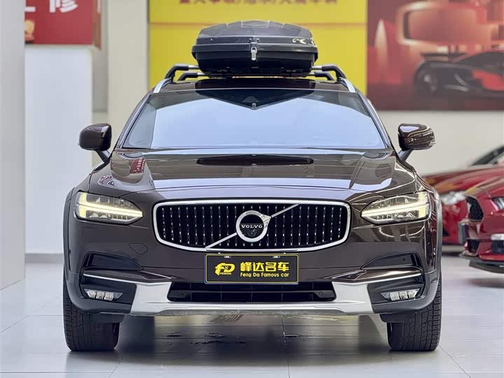 Volvo V90 2017 Cross Country T 5 AWD — фото 2