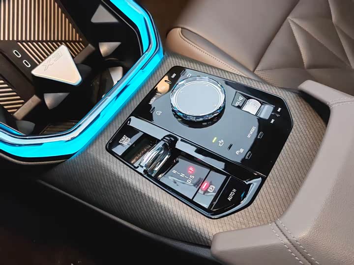 BMW X3 2025 x Drive 30 L M — фото 12
