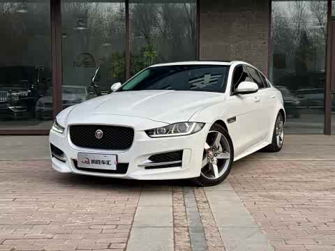 Jaguar XE 2015 2.0 T 200 PS R-Sport — фото 19