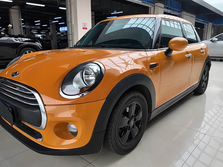 MINI Hatch
