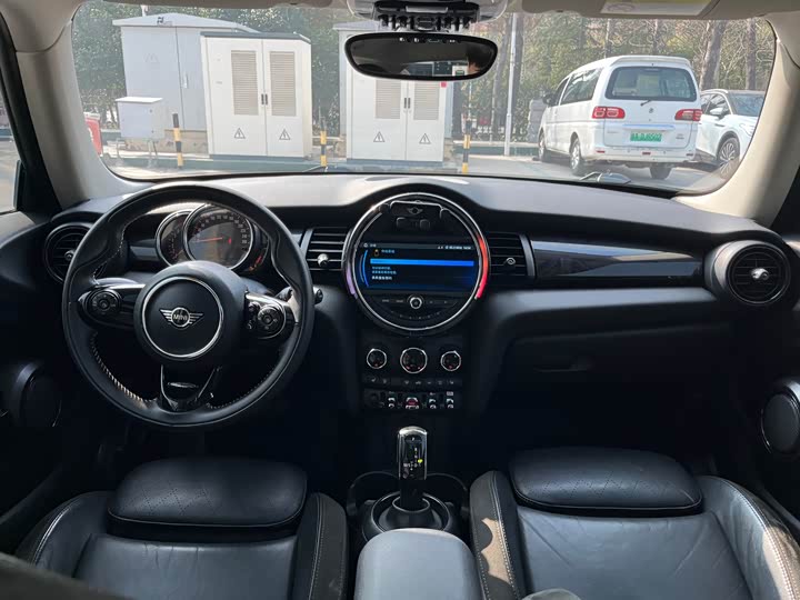 MINI Hatch — фото 14