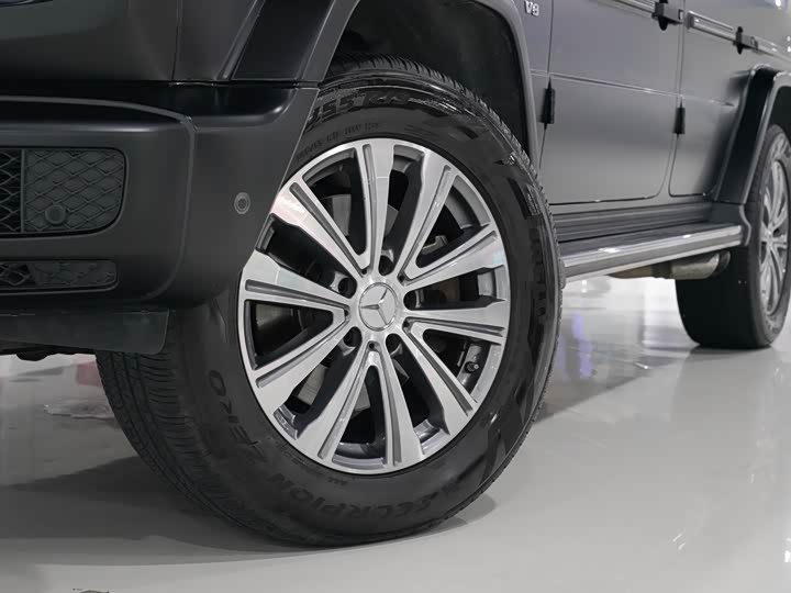 Mercedes-Benz G-Class 2019 G 500 — фото 4