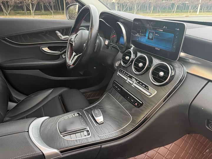 Mercedes-Benz C-Class 2019 C 180 L — фото 7