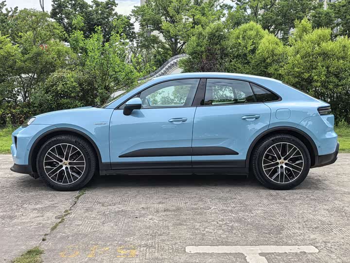 Porsche Macan 2024 Macan — фото 17