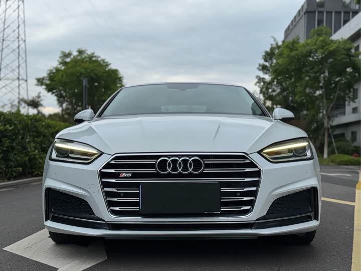 Audi A5 Sportback 40 TFSI стиль — фото 2