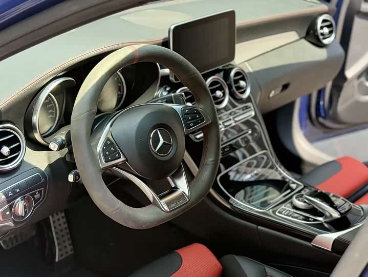 Mercedes-Benz C-Class 2017 AMG C 63 — фото 13