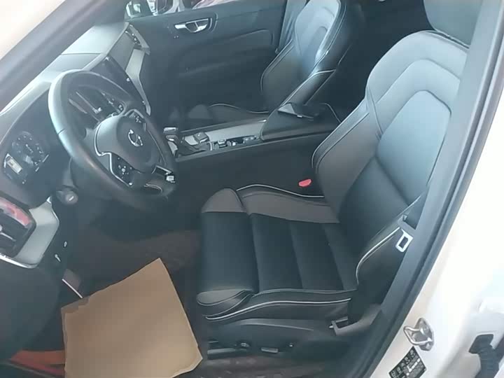 Volvo XC60 2020 T 5 4 WD — фото 15