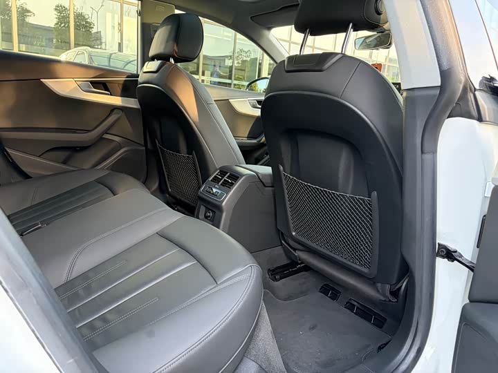 Audi A5 Sportback 40 TFSI — фото 12