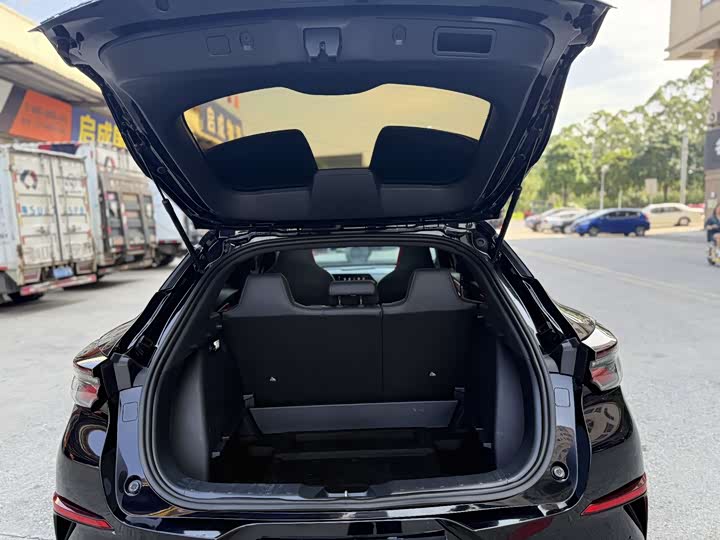 Changan UNI-T 2020 1.5 T Premium — фото 19