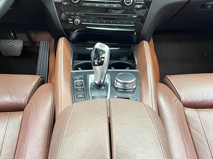 BMW X6 2019 x Drive 28i M — фото 24