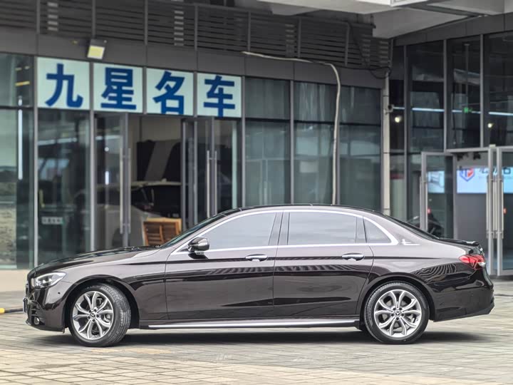 Mercedes-Benz E-Class 2022 E 300 L — фото 3